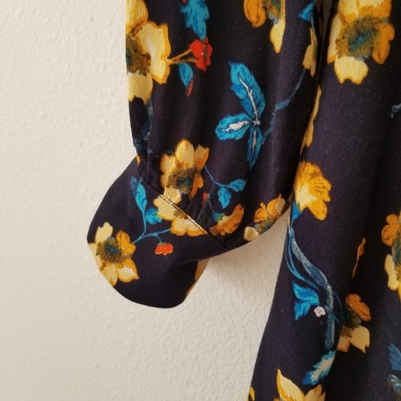 🌸 ASTR Apron Front Long Sleeve Dress in Navy Mustard Multi Floral Small S - Picture 7 of 11